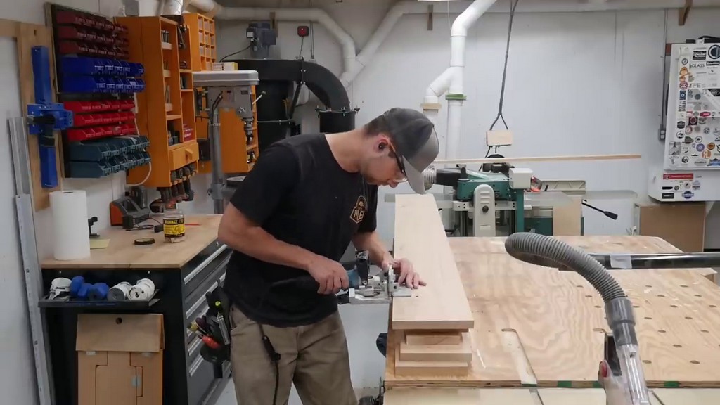 cutting biscuit joints with joiner tool