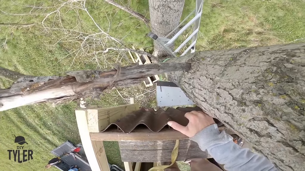 modular sides of diy deer stand in place