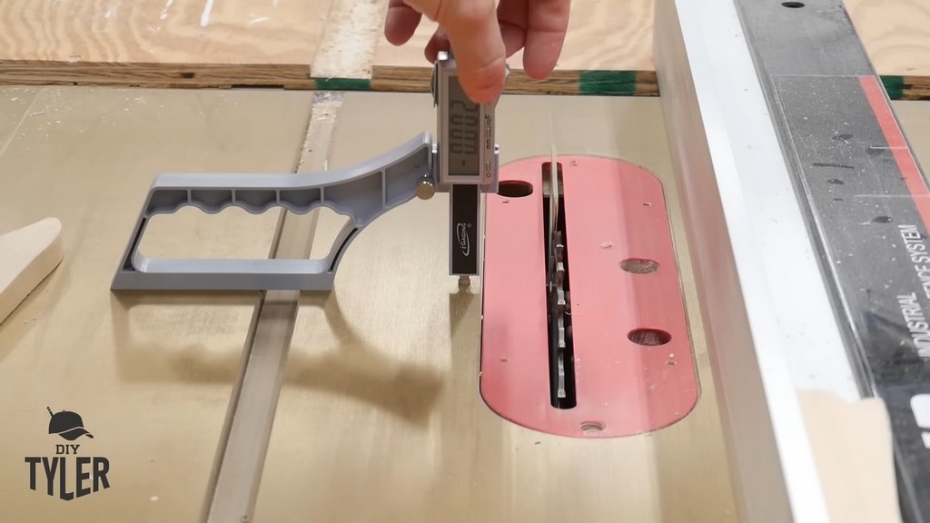 man demonstrating iGaging depth gauge