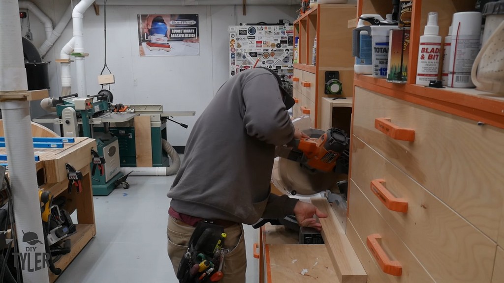 man cutting table leg at 10-degree angle using miter saw